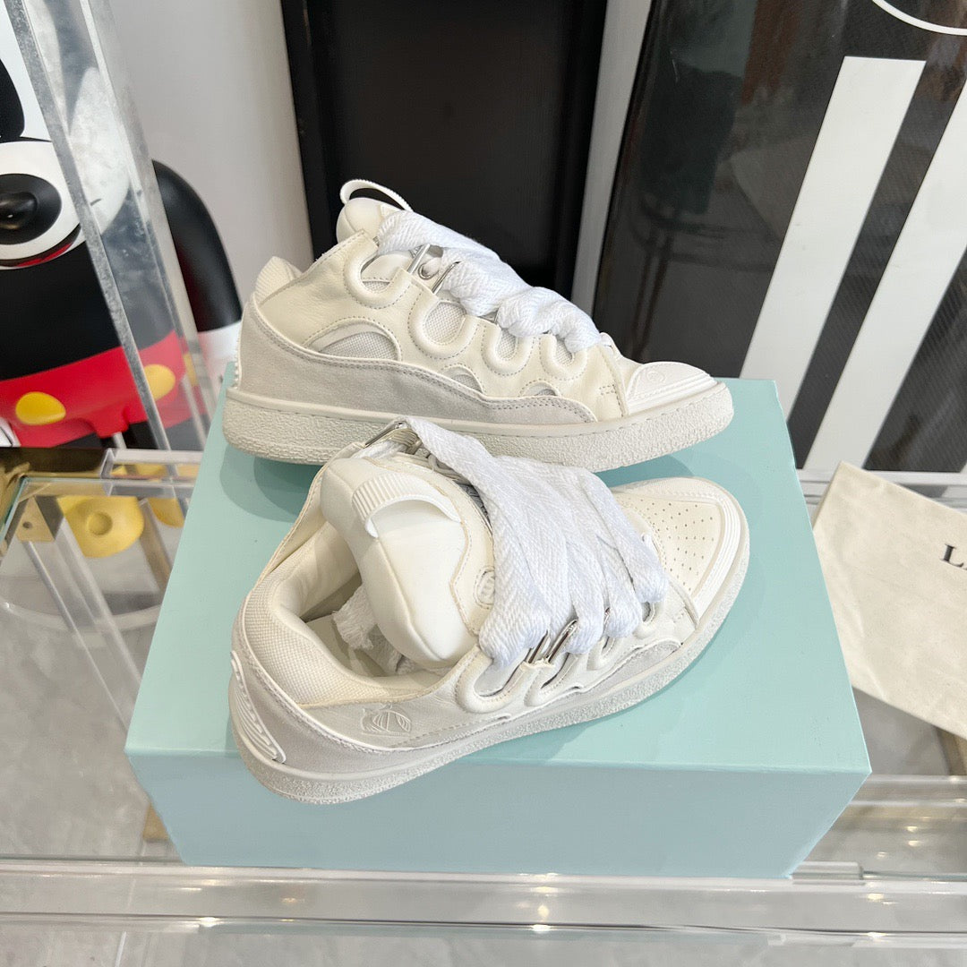 Leather curb sneakers Beige p White