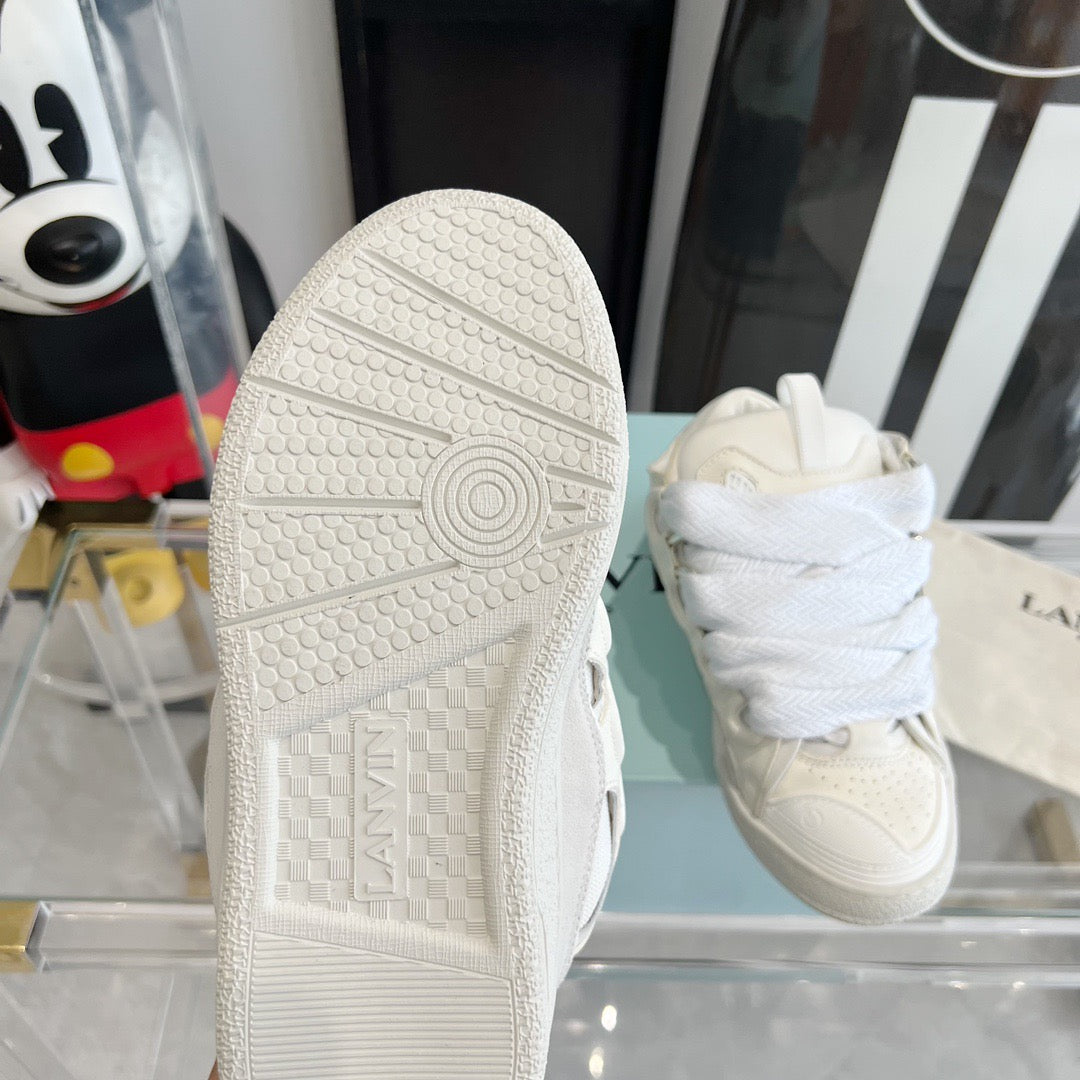 Leather curb sneakers Beige p White