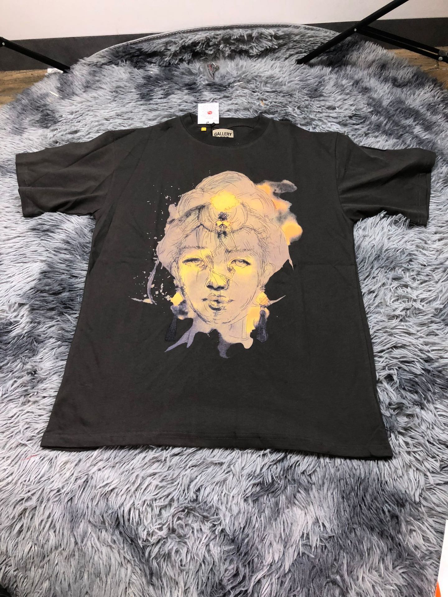 Alone in silenceT-shirt Gallery DEPT