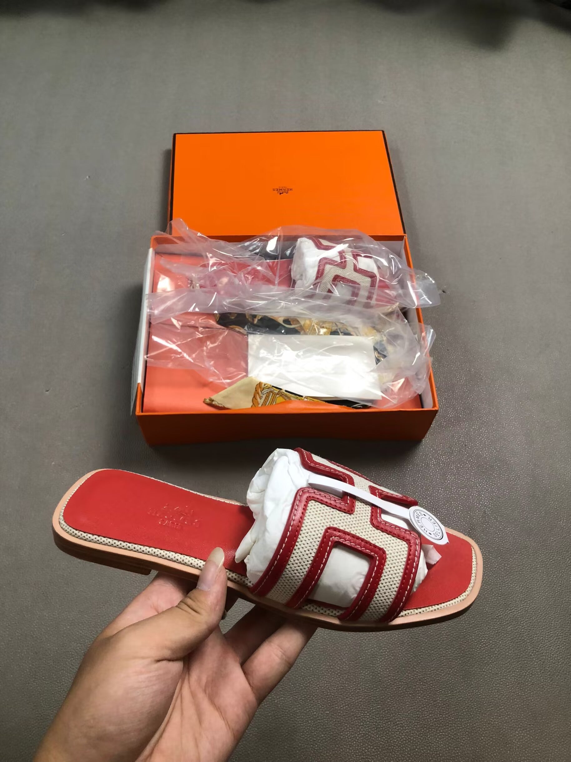 Sandales et Claquettes Hermes